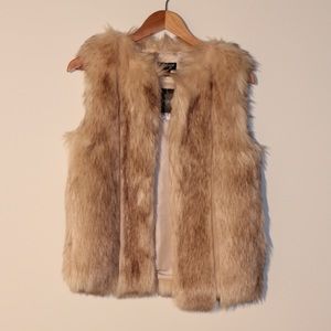 Meet your Posher, Sabrina